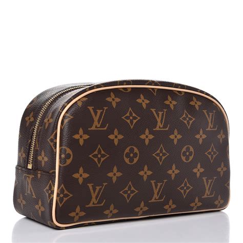 louis vuitton toiletry bag|louis vuitton toiletry pouch 19.